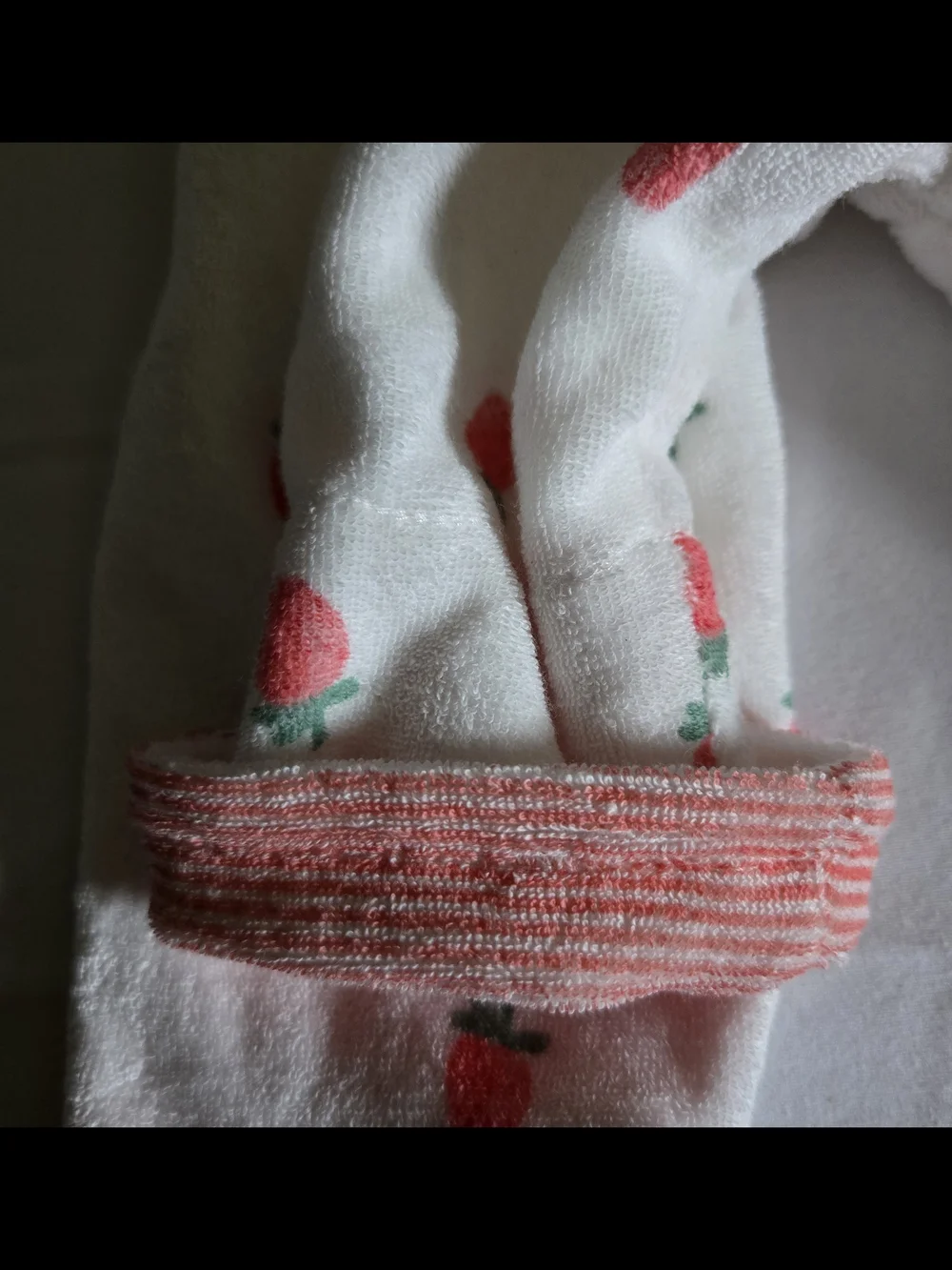 Carter's White Hooded Kids Robe with Pink Strawberry Print SZ 0 - 9M